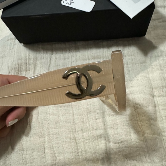 Chanel Rectangle Sunglasses Acete Dark Beige and Light gold Ref.5493 - Picture 7 of 12